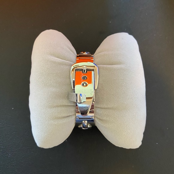Gucci bracelet watch main image 5